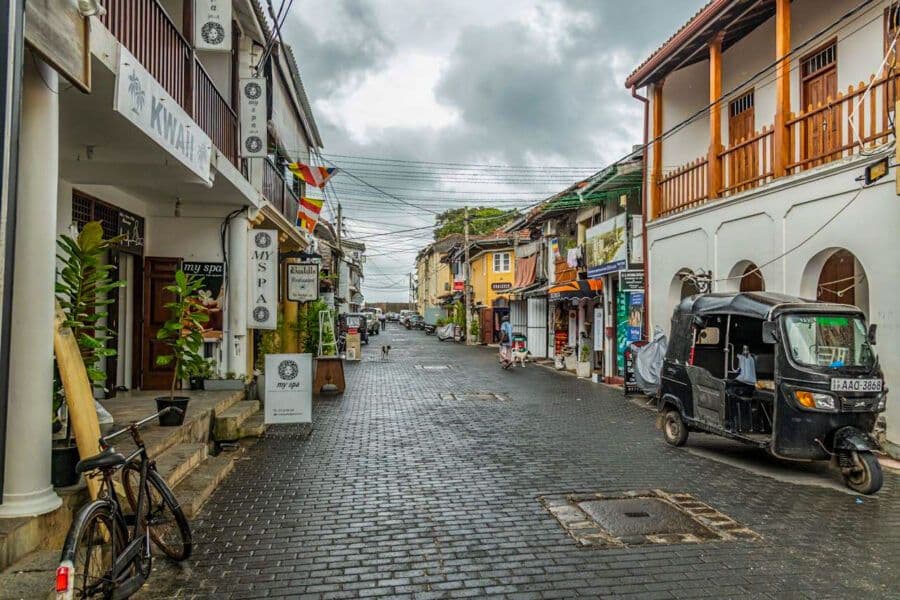 Galle Fort Lifestyle: Boutique Cafes & Cobblestone Streets